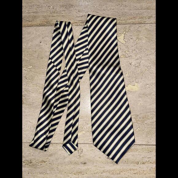Rene Chagal MENS Blue yellow‎ striped polyester Tie - Picture 1 of 4
